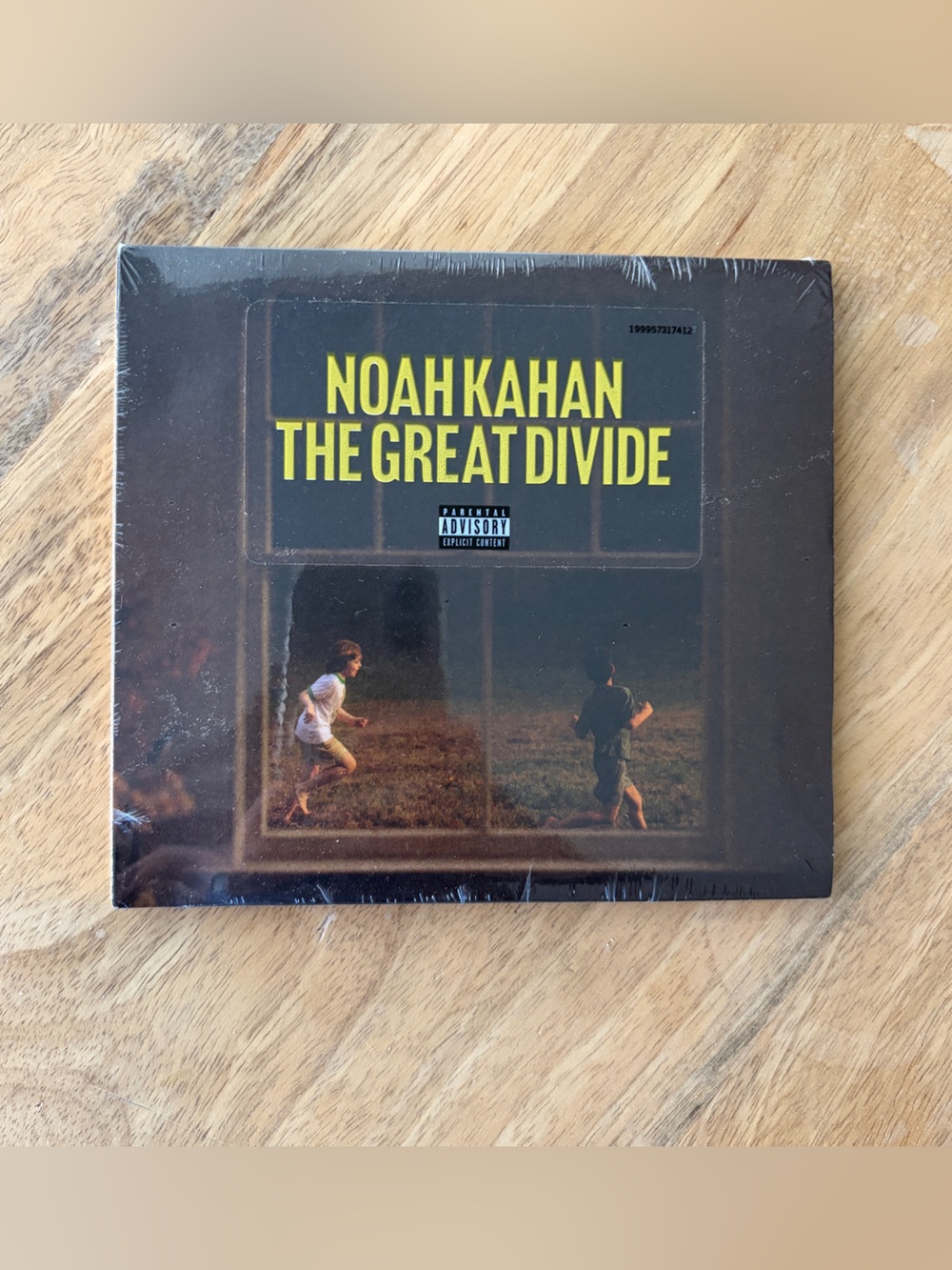 SIGNED Noah Kahan "The Great Divide" CD - Picture 2 of 4